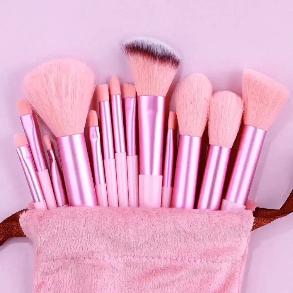 Makeup Brush Set: Soft and Fluffy