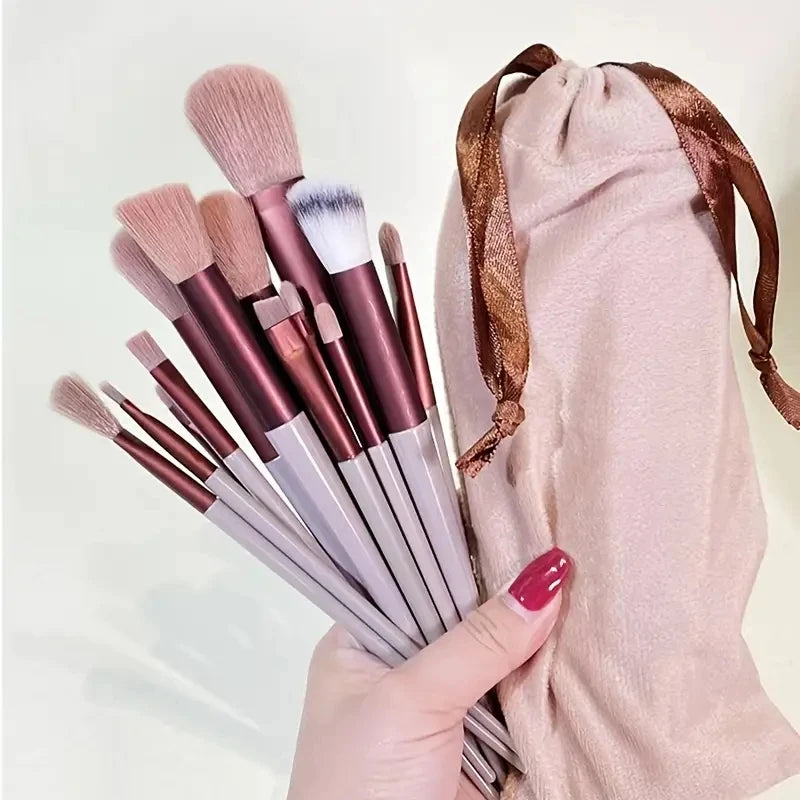 Makeup Brush Set: Soft and Fluffy